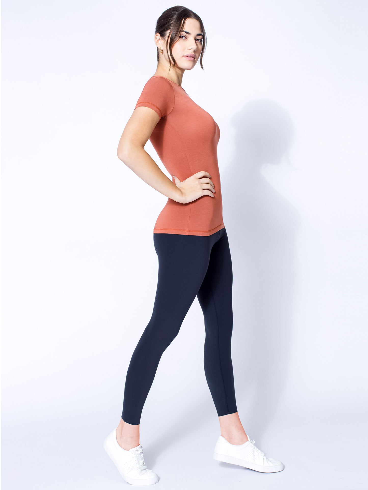 MODAL INTRO TEE, CLAY